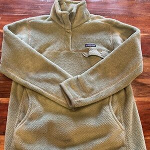 Patagonia Women's Sage Green Retool Snap Pullover -Perfectly Like new! Large